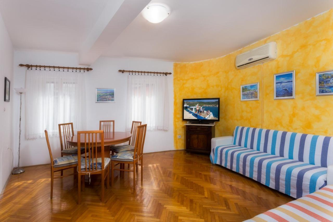 Apartment Panorama *